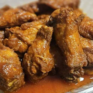 chicken wings with sauce