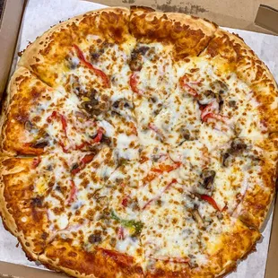 IG: @foodfeasters Bulgogi Pizza