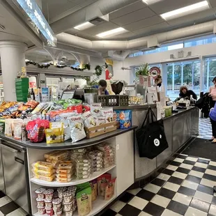 Great grab n go snacks and meals.