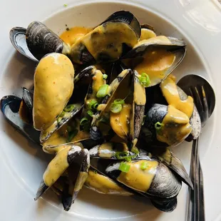 Fresh Pei Mussels. I liked it, but I like 90% of mussels I've ever ordered in restaurants