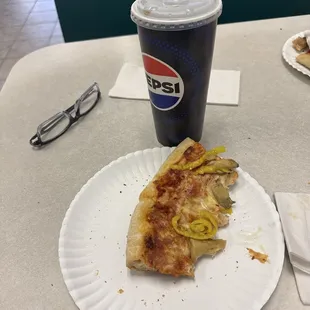 Mushroom and banana pepper slice