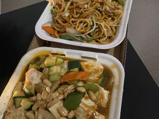 Happy Inn