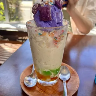 Halo Halo