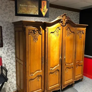 Wardrobe to Narnia!