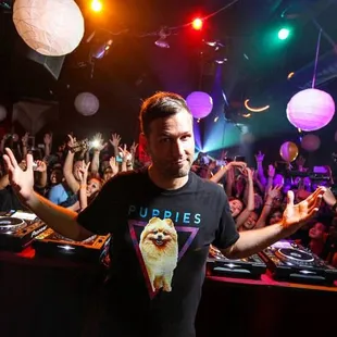 Special Guest Kaskade for a surprise headlining set @ our 10 Year Anniversary.