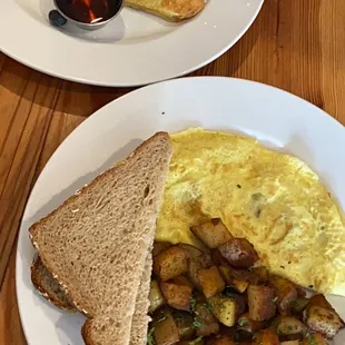 Omelette and French toast