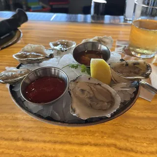 Chilled Raw Oysters on Half Shell