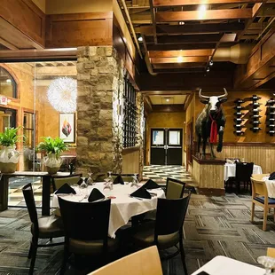 Nicely decorated with all the trimmings of a traditional steakhouse.