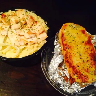 Fettuccine Alfredo