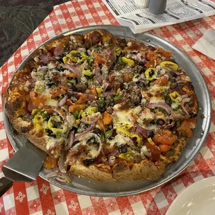 Medium-sized &quot;Extra Special&quot; Pizza
