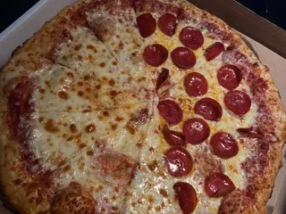 Sareini's Pizzeria