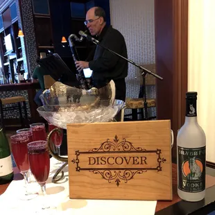 On Wednesdays we have live music.