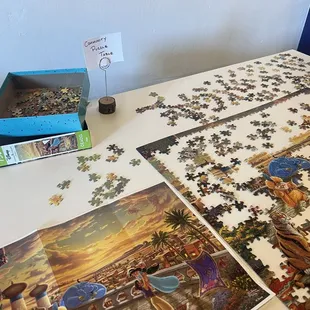 Community puzzle table!