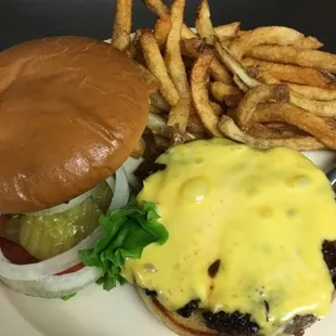 Foghorn's Cheeseburger!