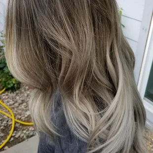 Meryl  Suckow colorist