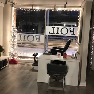 Foil Salon