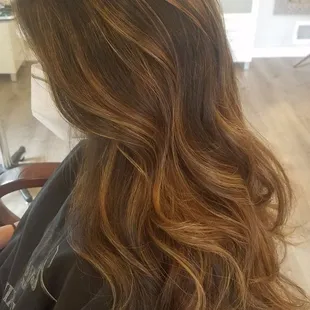 Meryl Suckow color specialist