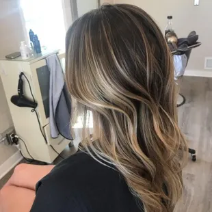 Meryl Suckow colorist