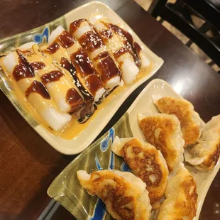 Rice roll noodle with peanut and housing sauce. And the pork and chive dumplings.