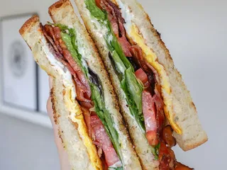 Mudgie's Deli & Wine Shop