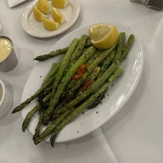 Fresh Asparagus with Hollandaise Sauce