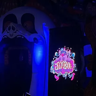 Jimbo&apos;s Drag Circus