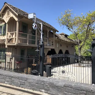 Pioneer Village . I took the pic when they were closed.