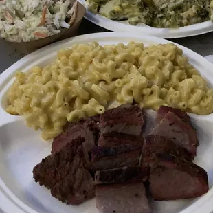 Super tender smoked tri-tip and yummy Mac-n-cheese