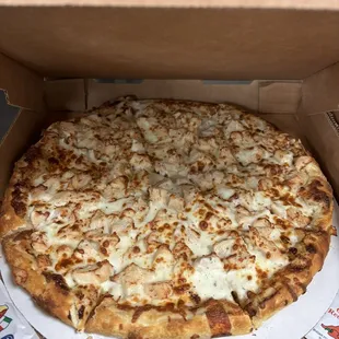 White Garlic Chicken Pizza