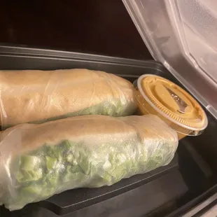 2 Fresh Spring Rolls with Tofu