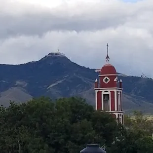 El cerro del cubilete ubicado en el municipio de silao guanajuato