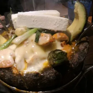 Supreme Molcajete