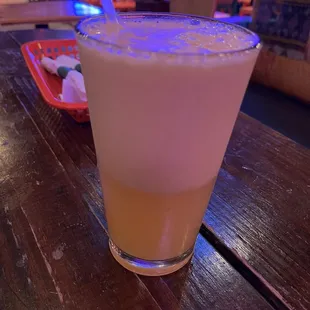 Jugo de maracuya en agua (passion fruit juice with water)