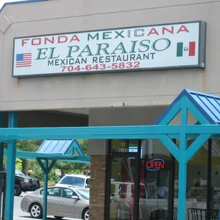 On the corner of Archdale &amp; South Blvd.