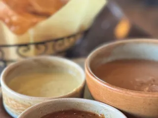 Birrieria La Raza