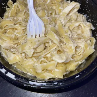 Fettuccine Alfredo with Cream Sauce