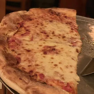 Small New Yorker Pizza