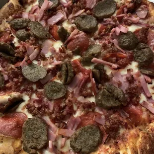 Medium Pizza w/ Pepperoni, Ham, Bacon, &amp;!Hamburger