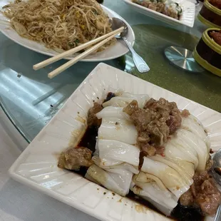 This appetizer is very good- it&apos;s called rice noodle with spareribs. The other picture is rice noodles.