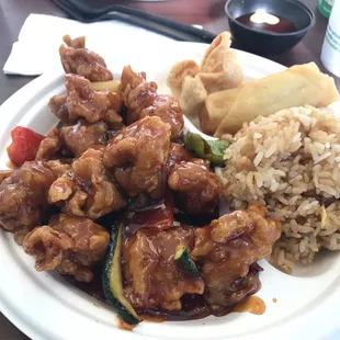 General Tso's Chicken Lunch Special