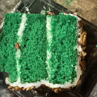 Green velvet cake
