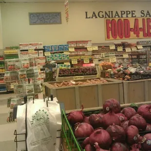 the produce section of a grocery store