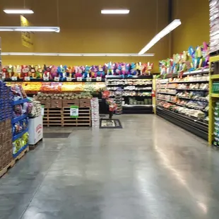 a grocery store aisle