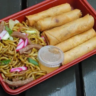 Just a regular Fried noodles and pork veggie lumpia bento fR. The food and product show (nothing special) *10/7/23