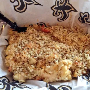 Crawfish &amp; crab mac and cheese