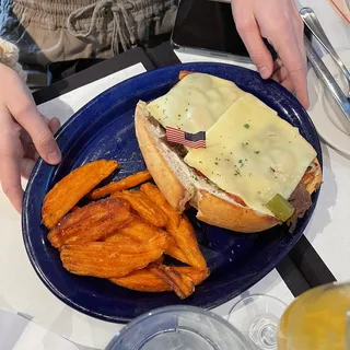 UNREAL DELI VEGAN CHEESESTEAK SUB