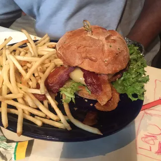 BLACK ANGUS BRIOCHE BURGER