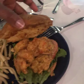 SHRIMP PO'BOY