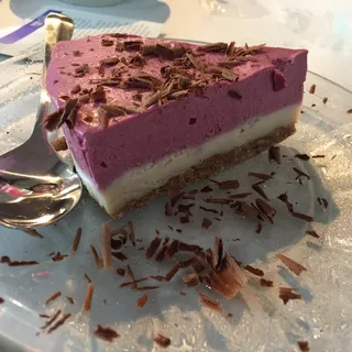 RASPBERRY HAZELNUT TORTE