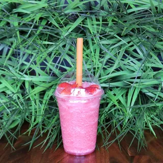 Fresh Strawberry Smoothie with Boba